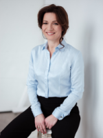 dr hab. Dorota Niedziółka, prof. SGH 