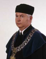 profesor Janusz Stacewicz