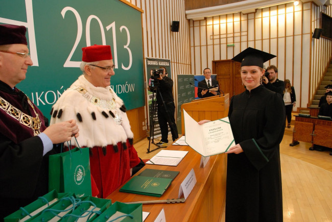 Uroczystość ukończenia studiów, 7 grudnia 2013 roku