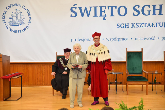 prof. Alicja Sosnowska