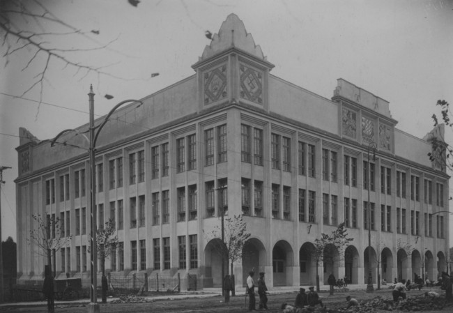 Pawilon Zakładów Doświadczalnych (Budynek A) Wyższej Szkoły Handlowej w Warszawie przy ul. Rakowieckiej 6, lata 1926-1929, Żródło: NAC