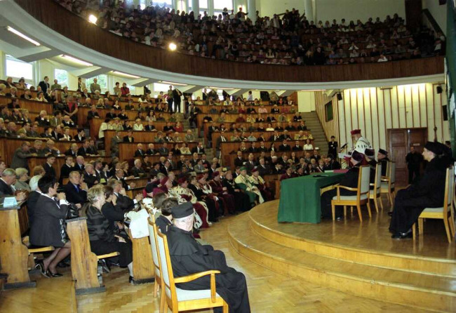 Inauguracja roku akademickiego 2001/2002. Goście i społeczność akademicka