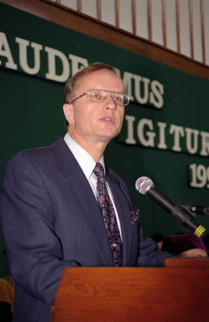 Inauguracja roku akademickiego 1997/1998  Wykład inauguracyjny wygłasza prof. Grzegorz Kołodko