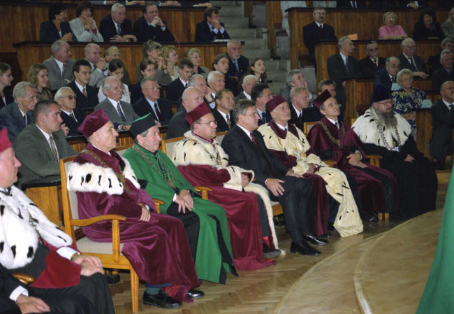 Inauguracja roku akademickiego 1999/2000. Goście i społeczność akademicka