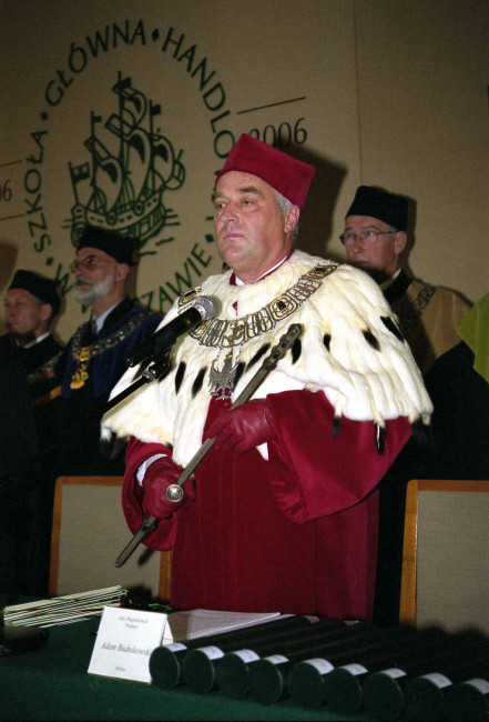 Inauguracja roku akademickiego 2005-2006. Rektor prof. Adam Budnikowski