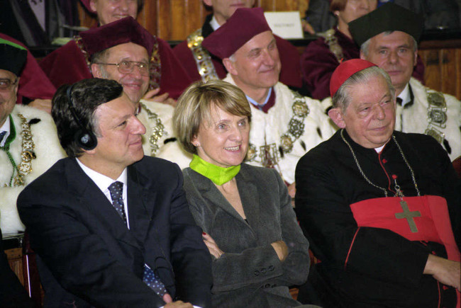 Inauguracja roku akademickiego 2006-2007. Na zdjęciu: José Manuel Durão Barroso – przewodniczący Komisji Europejskiej, prof. Danuta Hübner – komisarz ds. polityki regionalnej, Jego Eminencja Kardynał Józef Glemp – Prymas Polski