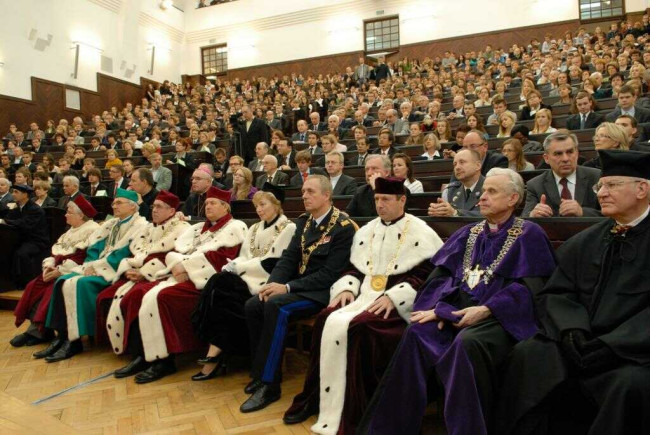 Inauguracja roku akademickiego 2010/2011. Goście i społeczność akademicka