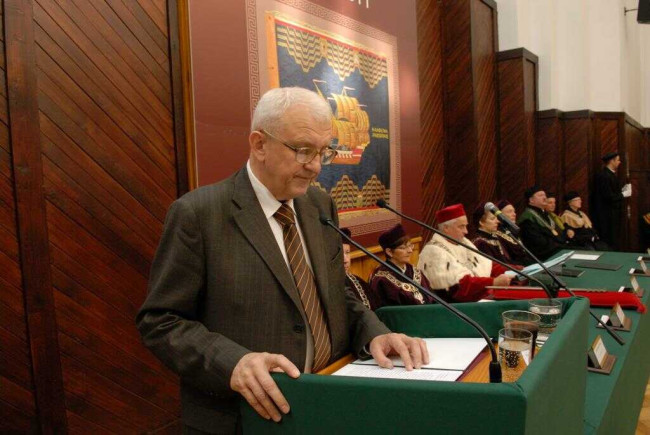 Inauguracja roku akademickiego 2010/2011. Wykład inauguracyjny wygłasza prof. Juliusz Gardawski