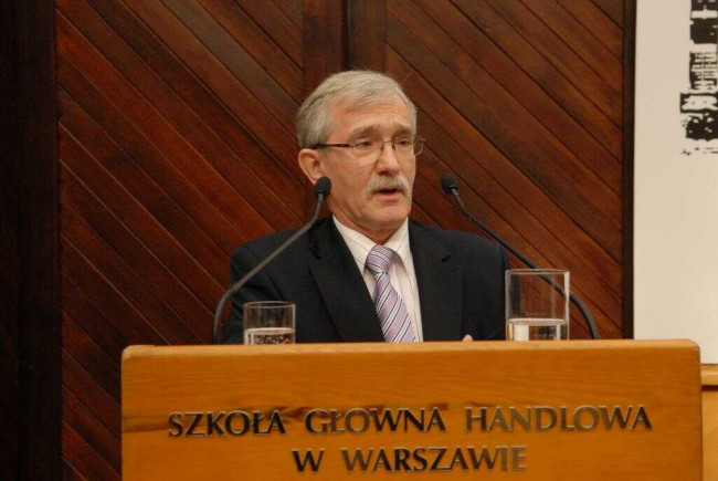 Inauguracja roku akademickiego 2011/2012. Wykład inauguracyjny wygłasza prof. Ryszard Rapacki