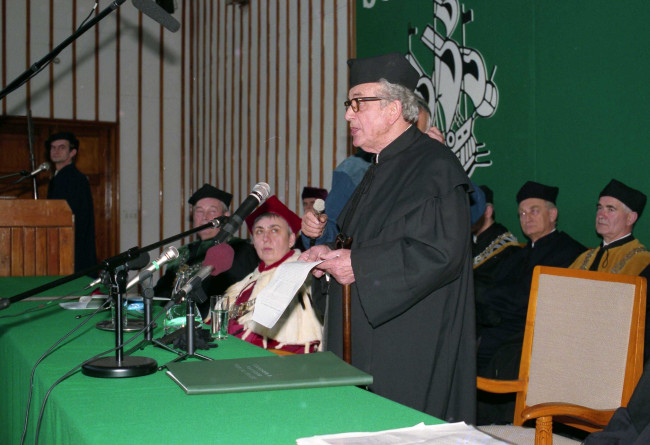 Uroczystość nadania tytułu doktora honoris causa SGH profesorowi Edwardowi Szczepanikowi