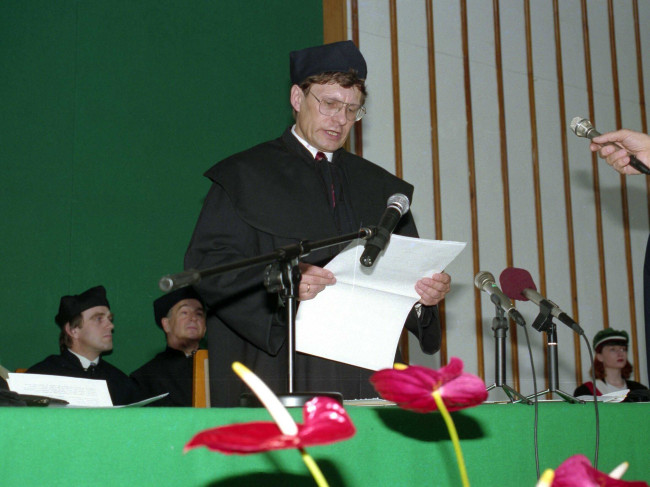 Uroczystość nadania tytułu doktora honoris causa SGH profesorowi Edwardowi Szczepanikowi. Prof. Leszek Balcerowicz
