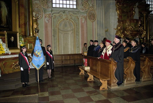 Jubileusz 100-lecia SGH. Msza św. w Kościele Akademickim św. Anny w Warszawie