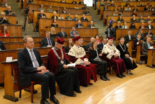 Uroczystość nadania tytułu doktora honoris causa SGH profesorowi Edwardowi I. Altmanowi