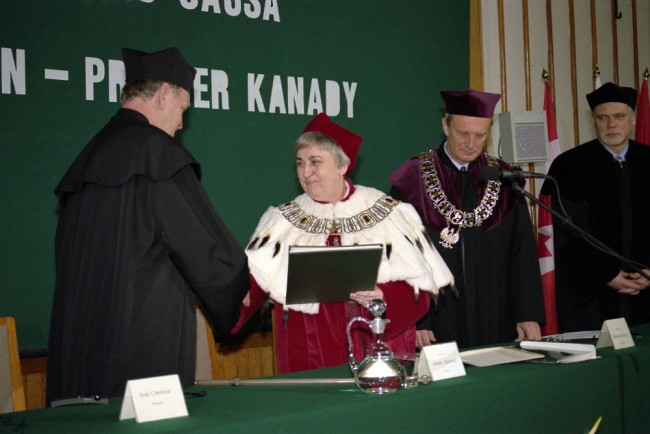 Uroczystość nadania tytułu doktora honoris causa SGH Jeanowi Chrétienowi, premierowi Kanady