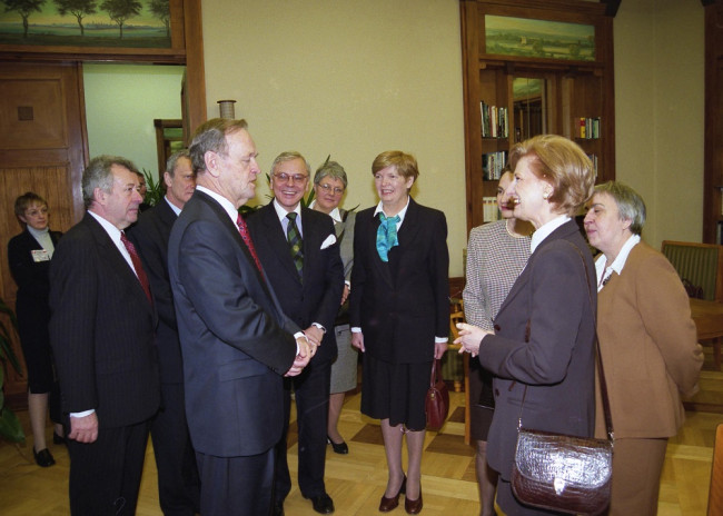 Uroczystość nadania tytułu doktora honoris causa SGH Jeanowi Chrétienowi, premierowi Kanady. Spotkanie w Gabinecie Rektora