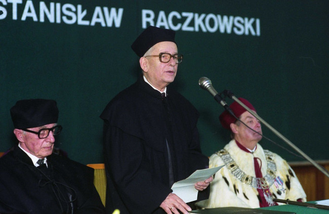 Przemawia prof. Stanisław Rączkowski