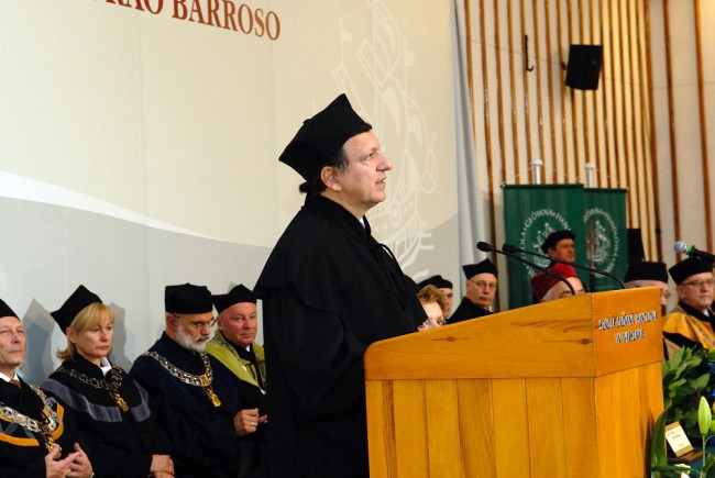 Uroczystość nadania tytułu doktora honoris causa SGH José Manuel Durão Barroso, przewodniczącemu Komisji Europejskiej. Wykład wygłasza José Manuel Durão Barroso