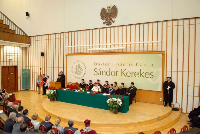 Uroczystość nadania tytułu doktora honoris causa SGH profesorowi Sándorowi Kerekesowi 