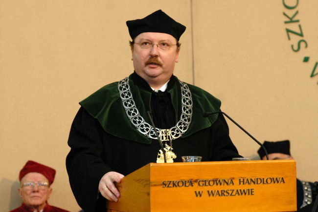 Profesor Janusz Ostaszewski, dziekan Kolegium Zarządzania i Finansów
