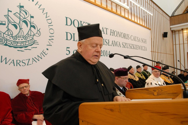 Prof. Stanisław Szuszkiewicz wygłasza wykład