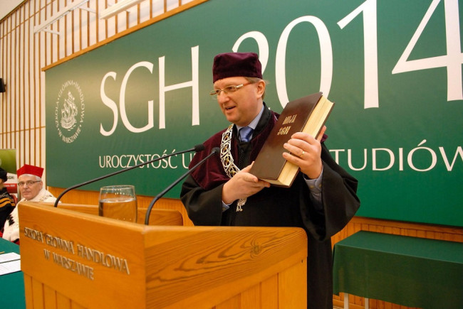 Uroczystość ukończenia studiów, 13 grudnia 2014 roku, prof. Piotr Ostaszewski – prorektor ds. dydaktyki i studentów