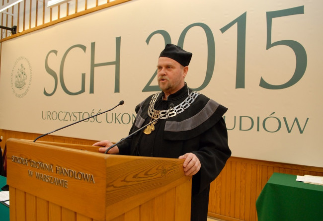 Uroczystość ukończenia studiów, 28 listopada 2015 roku. Prof. Wojciech Morawski, dziekan Studium Licencjackiego