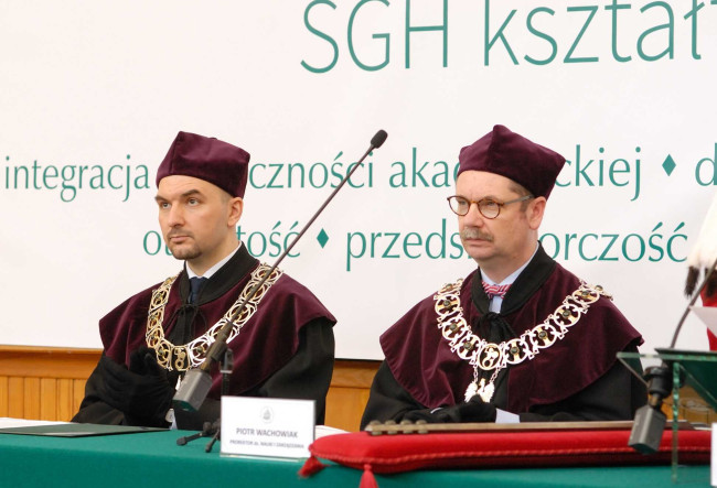 Święto SGH, 11 kwietnia 2018 roku. Na zdjęciu: prof. ​Krzysztof Kozłowski prorektor ds. dydaktyki i studentów​, prof. Piotr Wachowiak prorektor ds. nauki i zarządzania