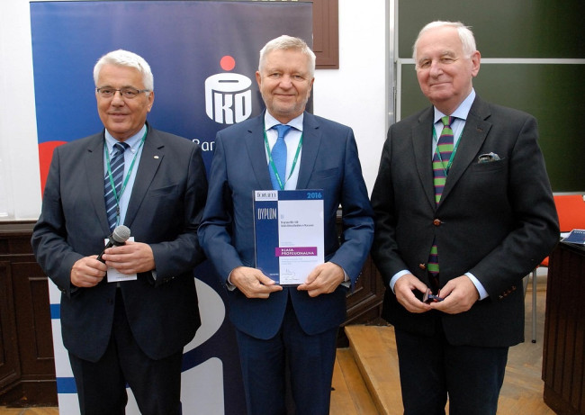 Prof. Tomasz Szapiro, rektor SGH w latach 2012-2016, prof. Marek Gruszczyński prorektor SGH w latach 2012-2016, prof. Piotr Płoszajski prezes Stowarzyszenia Edukacji Menedżerskiej FORUM