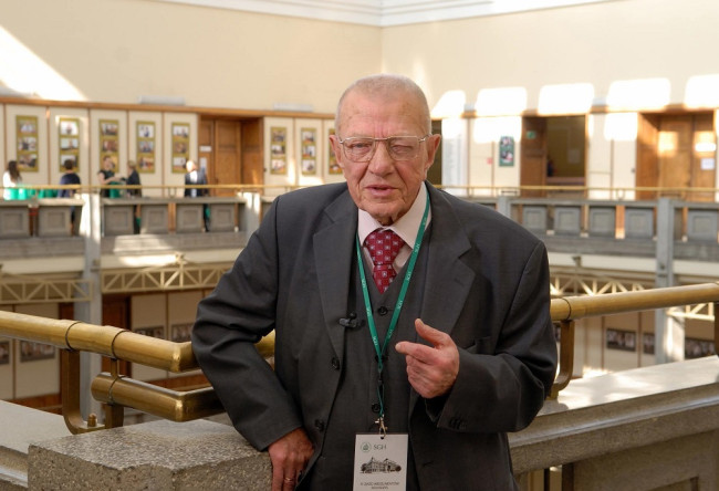 Prof. Zygmunt Bosiakowski rektor SGPiS w latach 1983-1990