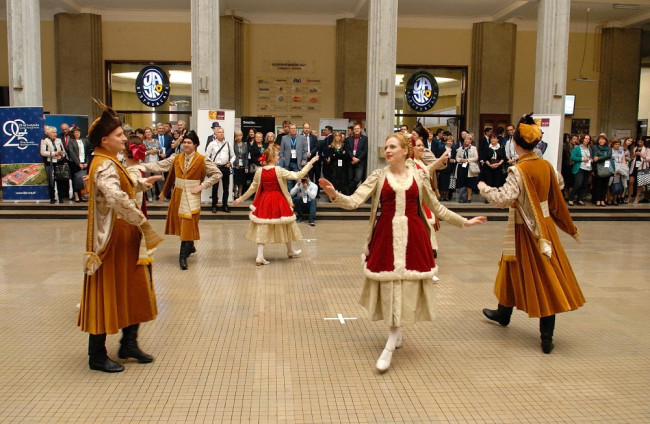 Występ Zespołu Pieśni i Tańców SGH