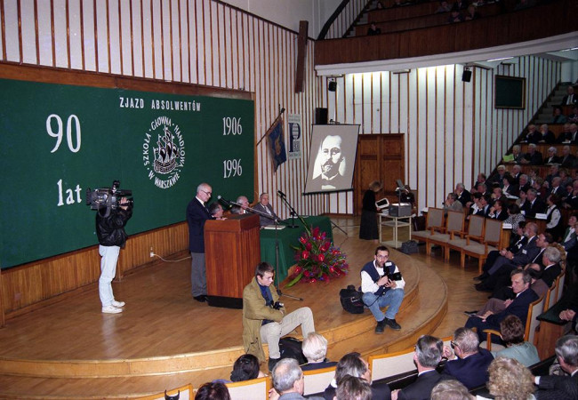 Zjazd Absolwentów, 23 listopada 1996 roku. Przemawia prof. Janusz Kaliński