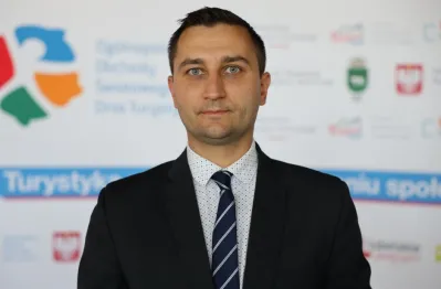 dr Dominik Borek