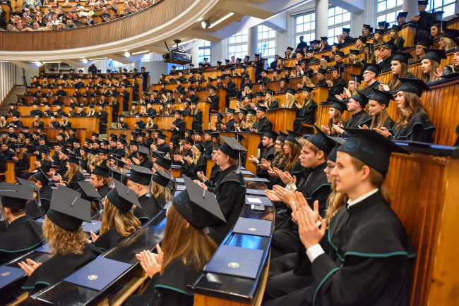 Uroczystość ukończenia studiów licencjackich